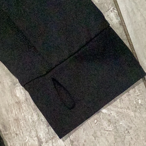 LL BEAN  black  pull over running shirt  size medium - Picture 4 of 4